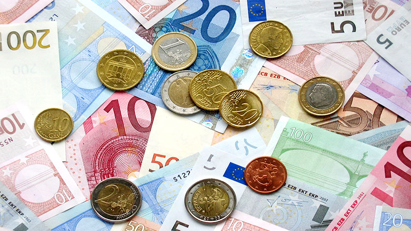 Billets et pièces d'euros © janeb13 de Pixabay